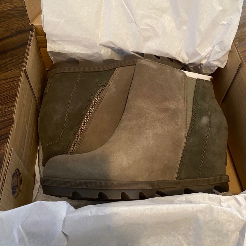 Joan of Arctic Sorel wedge